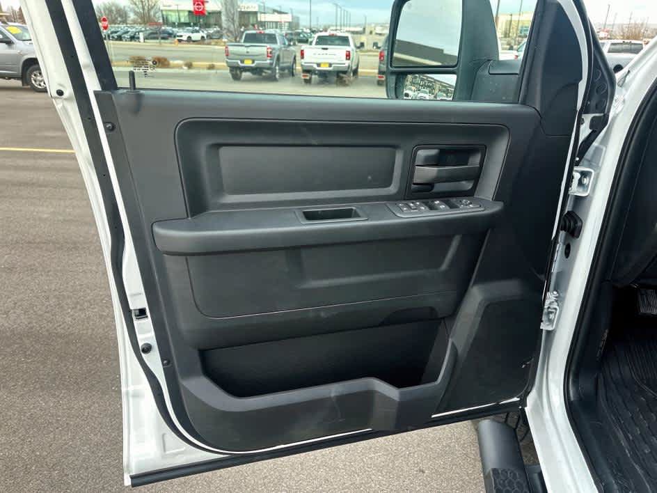 New 2026 RAM 3500 Tradesman AWD/4WD image 9