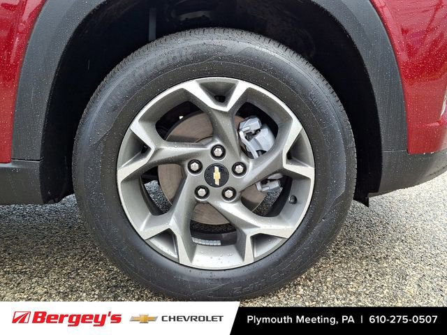 Certified 2024 Chevrolet Trax LT w/ Driver Confidence Package FWD image 9