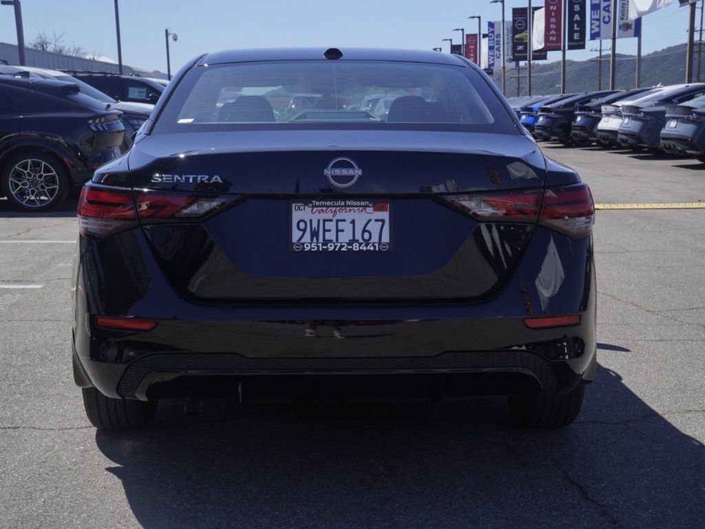 Certified 2025 Nissan Sentra SV image 5