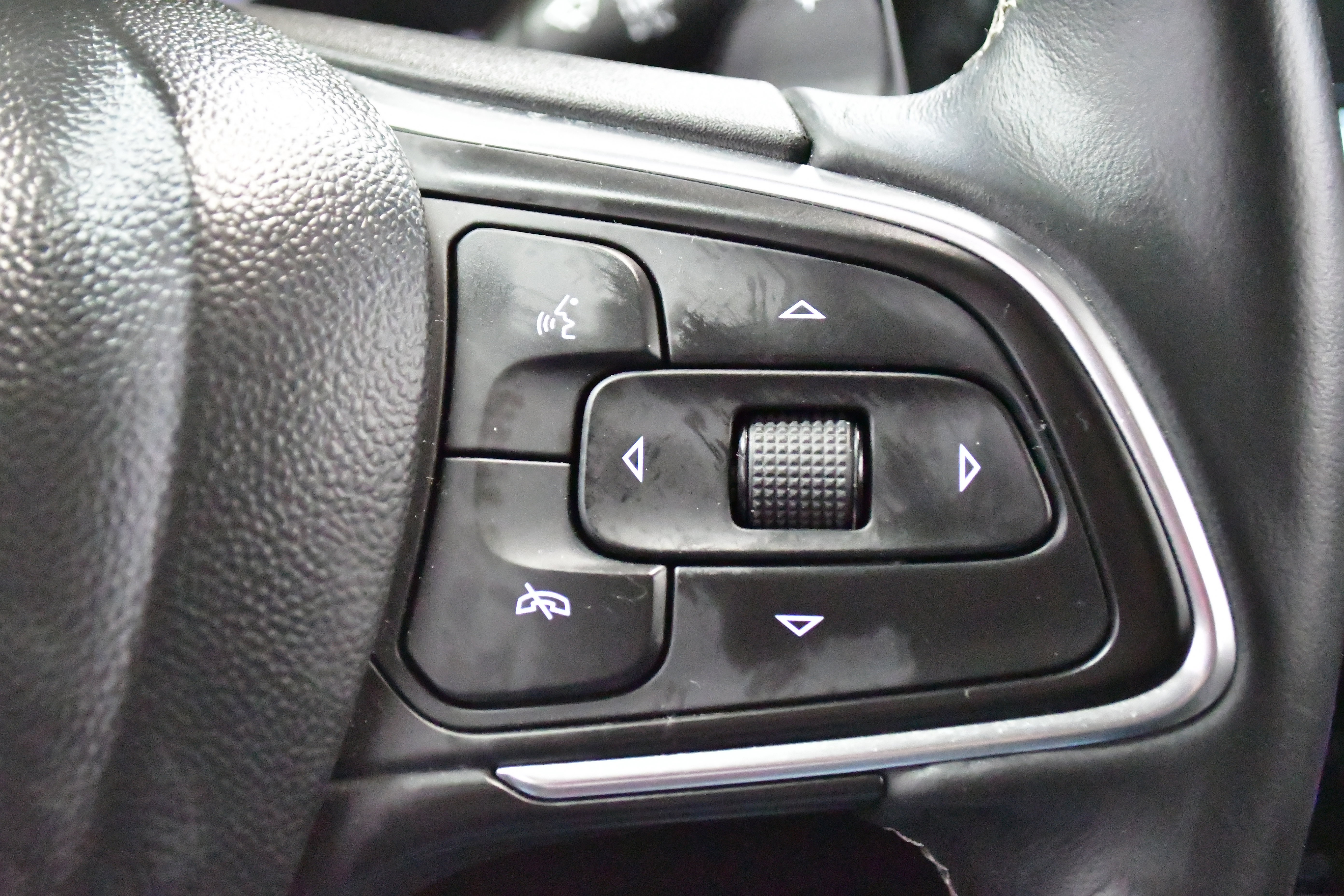 Used 2022 Buick Envision Preferred image 23