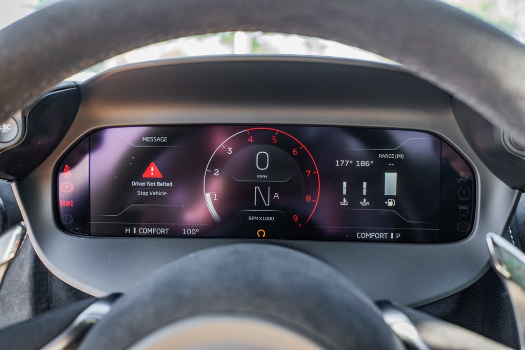 Used 2024 McLaren 750S Spider RWD image 27
