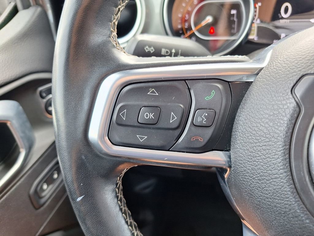 Used 2022 Jeep Gladiator Overland w/ Cold Weather Group AWD/4WD image 18