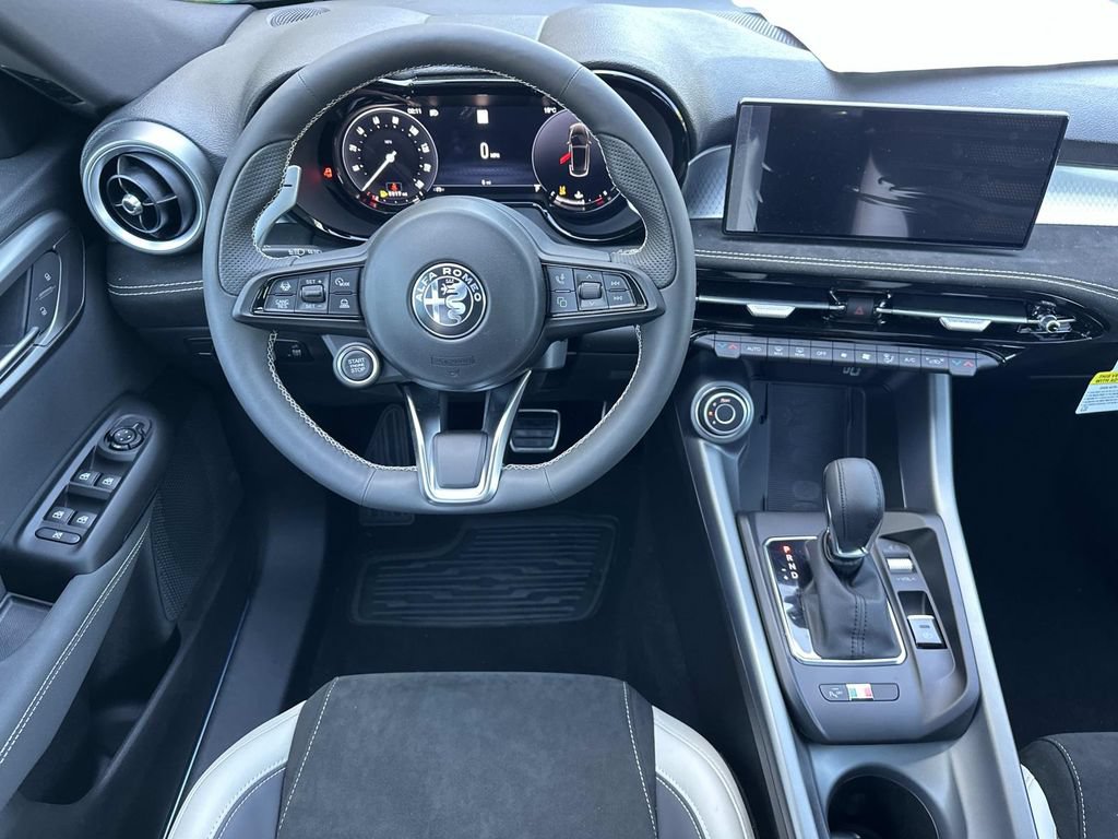 New 2026 Alfa Romeo Tonale w/ Active Assist Package AWD/4WD image 18