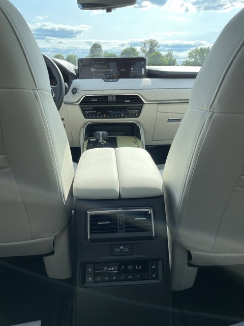 Used 2024 MAZDA CX-90 3.3 Turbo S w/ Premium Plus image 12