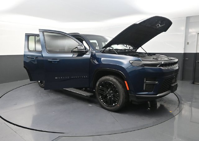 New 2026 Jeep Grand Wagoneer Limited AWD/4WD image 35