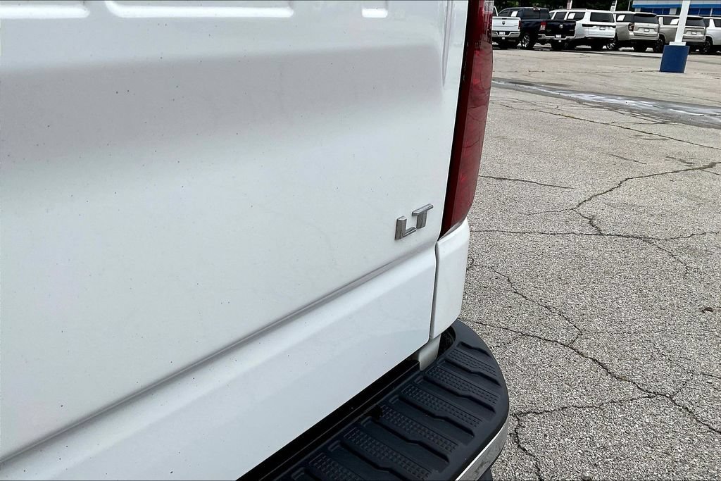 Used 2023 Chevrolet Silverado 1500 LT AWD/4WD image 29
