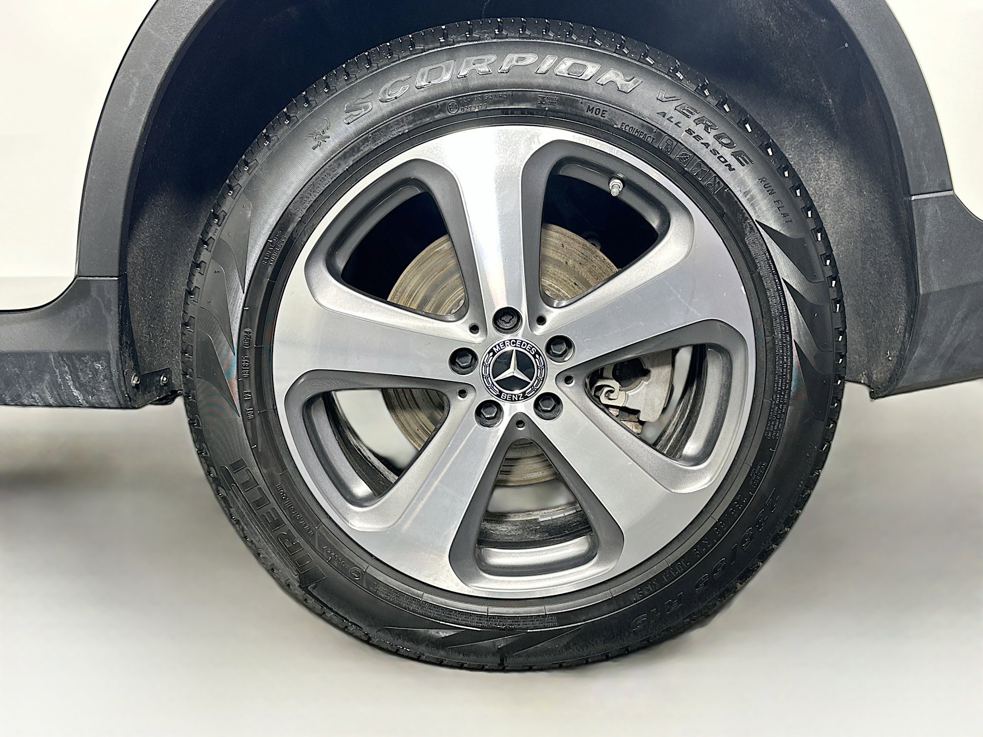 Used 2022 Mercedes-Benz GLC 300 4MATIC w/ Premium Package Lite image 11