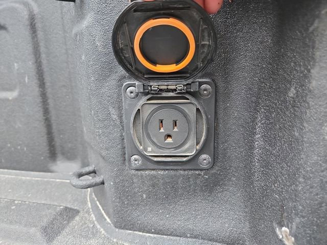 Used 2025 GMC Sierra 3500 Denali w/ Denali Reserve Package image 37