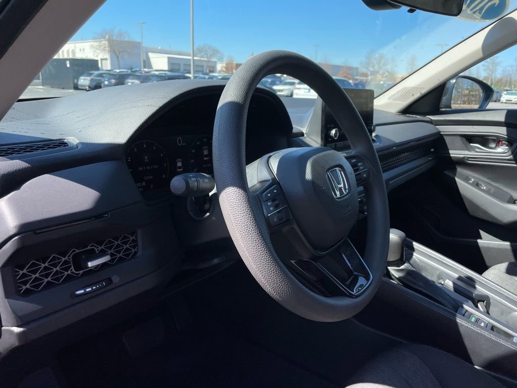 Certified 2025 Honda Accord SE image 27