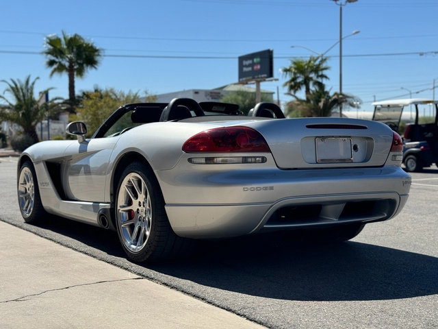 Used 2003 Dodge Viper SRT-10 image 10