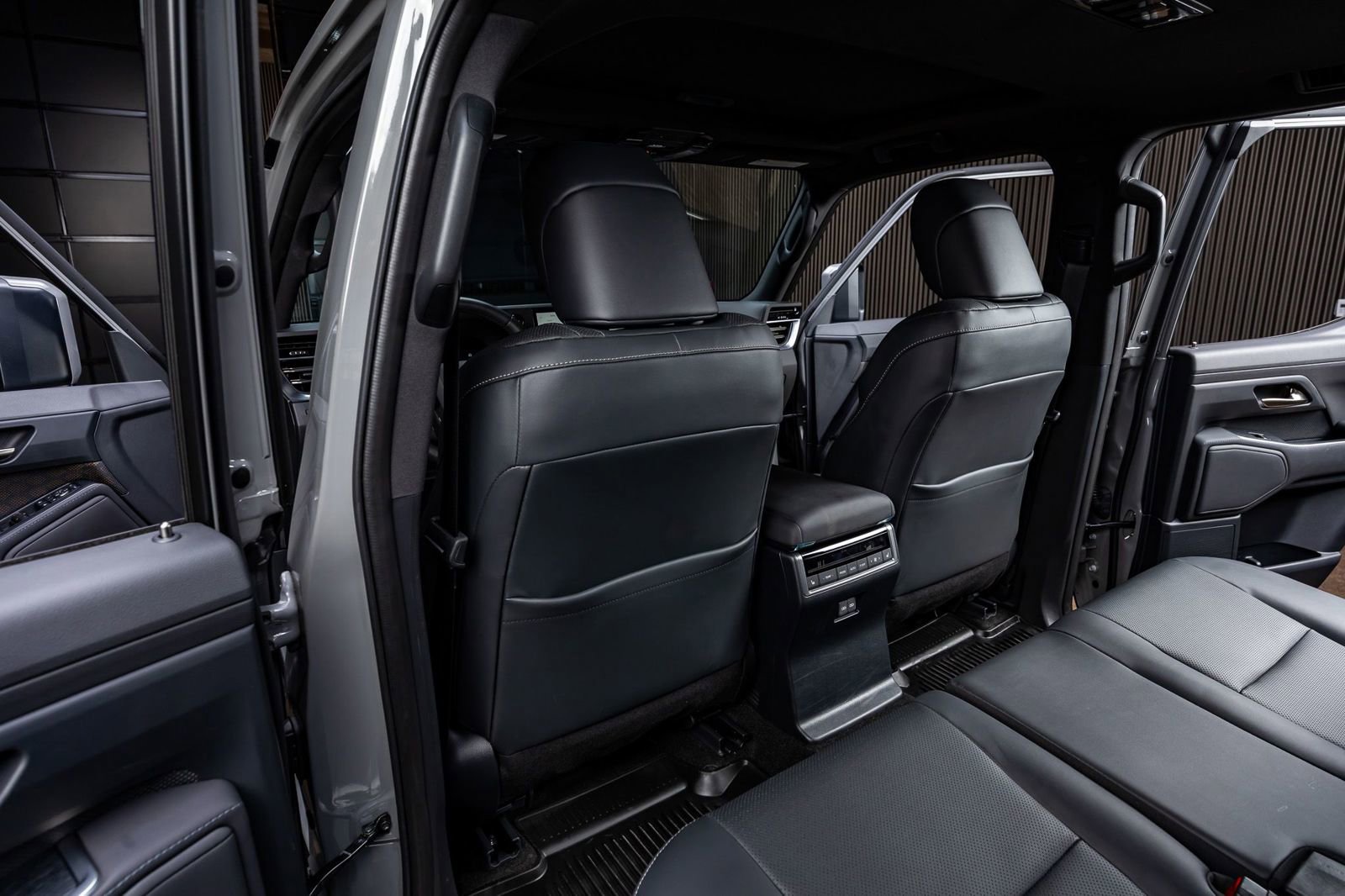 Used 2025 Lexus GX 550 image 34