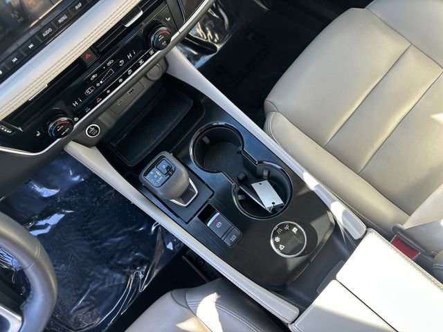Used 2023 Nissan Rogue SL w/ SL Premium Package image 38