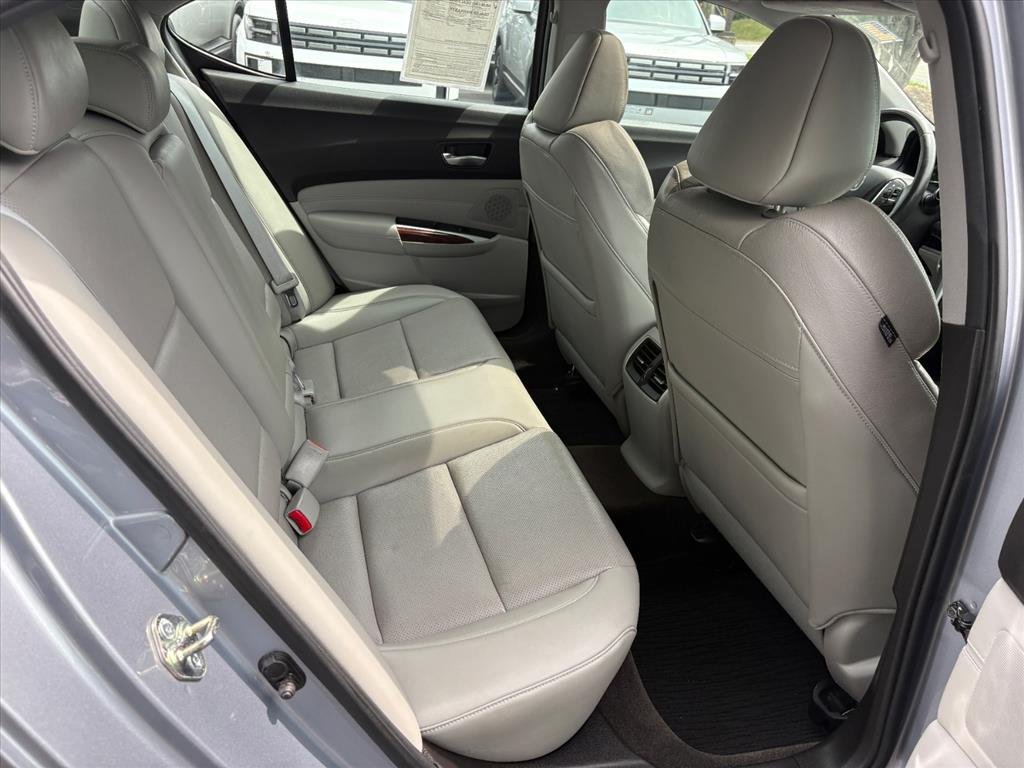 Used 2015 Acura TLX w/ Technology Package FWD image 18