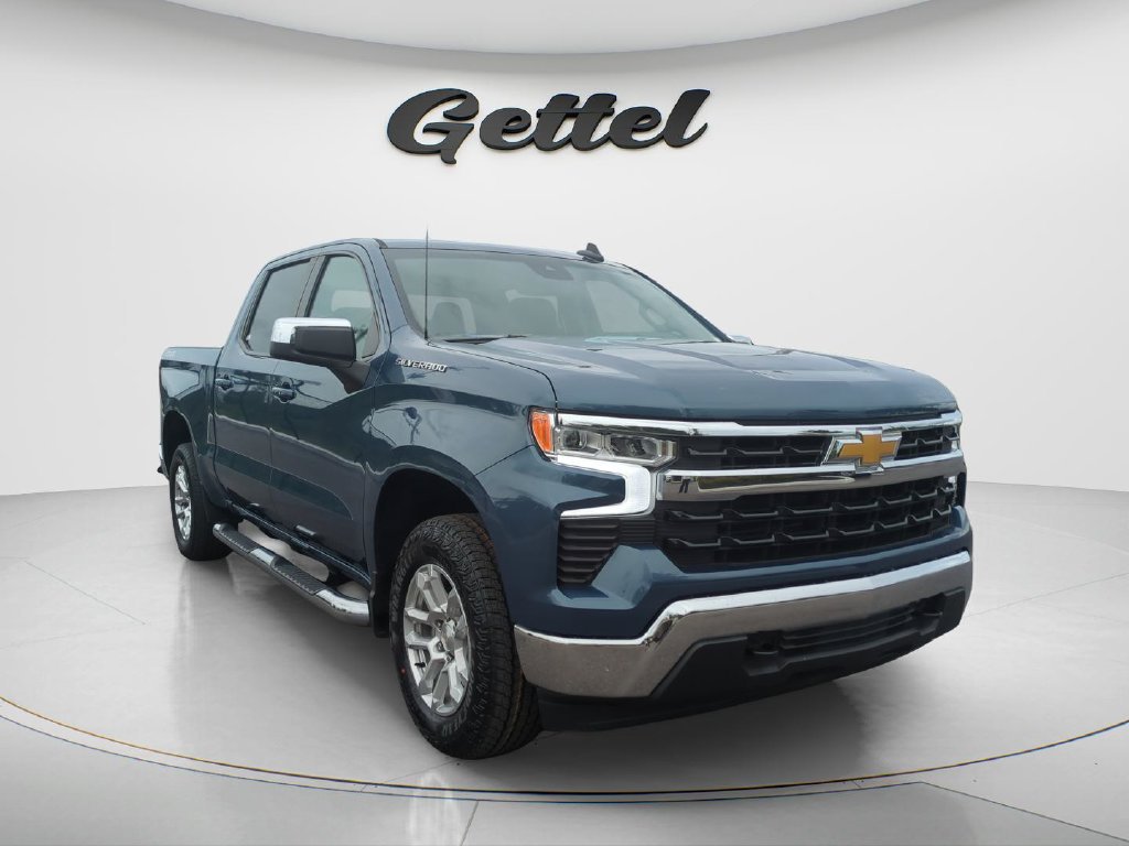 Used 2024 Chevrolet Silverado 1500 LT AWD/4WD image 3