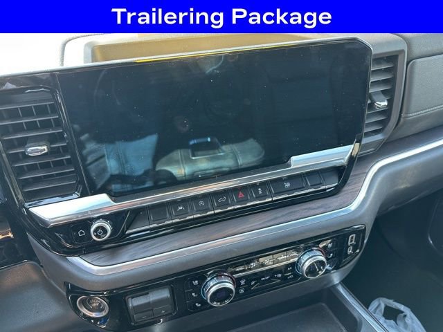 Used 2022 GMC Sierra 1500 SLT w/ SLT Premium Package AWD/4WD image 8