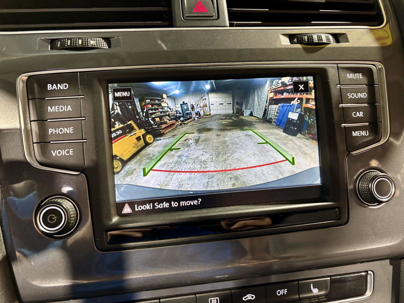 Used 2017 Volkswagen Golf Alltrack SE image 5