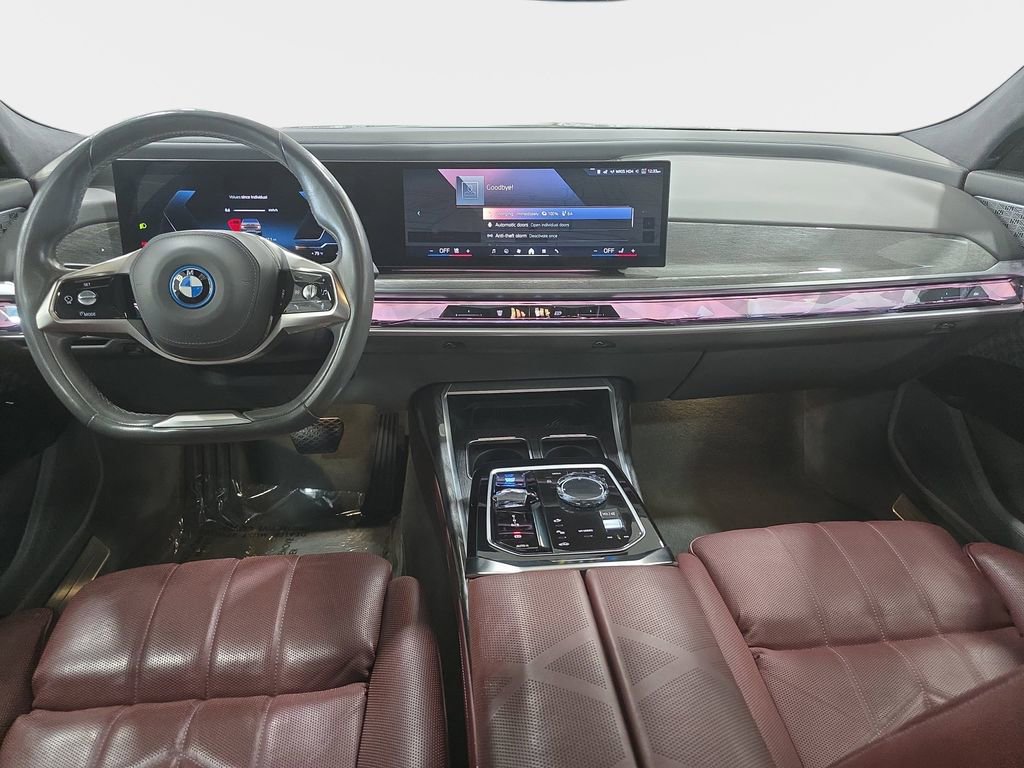 Certified 2023 BMW i7 xDrive60 w/ Executive Package 2 AWD/4WD image 9