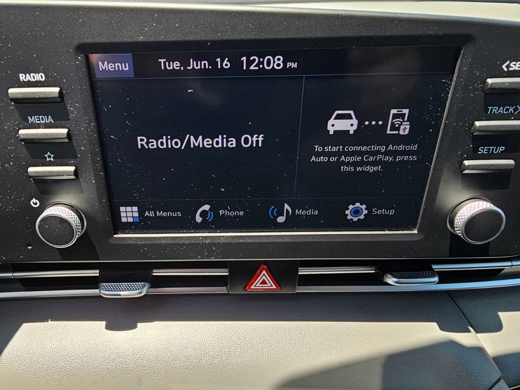 Certified 2025 Hyundai Elantra SE FWD image 31