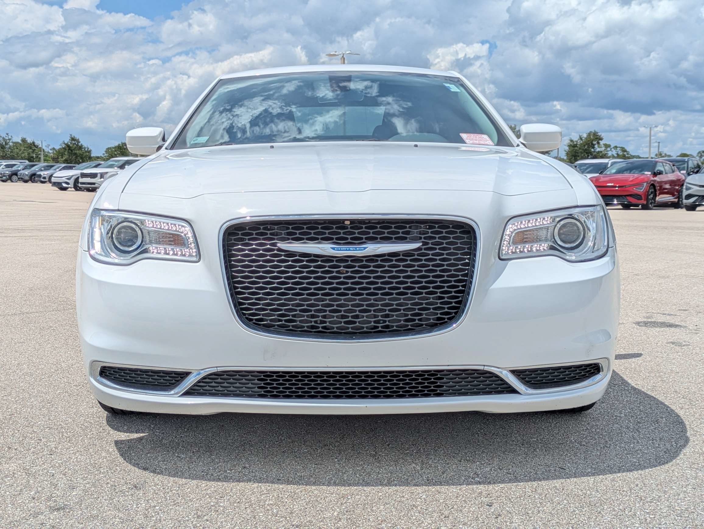 Used 2023 Chrysler 300 Touring RWD image 10