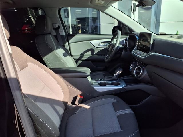 Used 2023 Chevrolet Blazer LT image 24