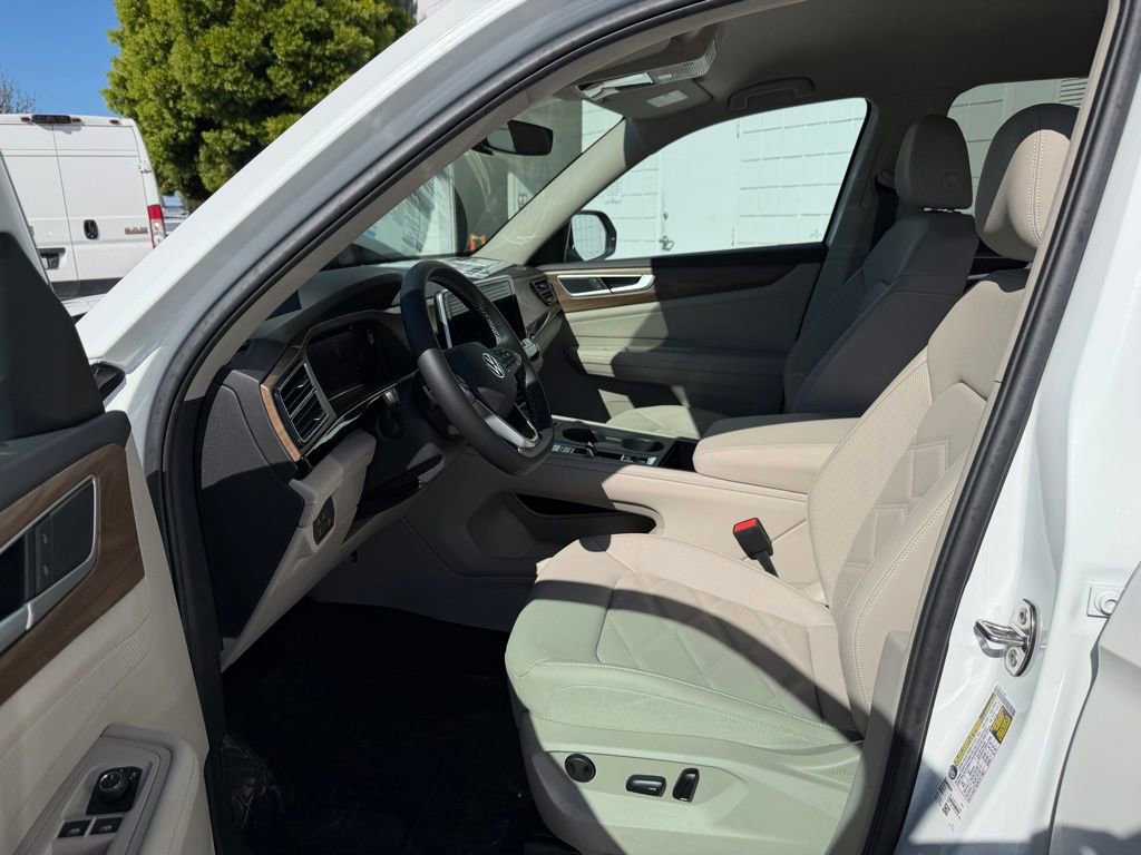 New 2026 Volkswagen Atlas SE image 14