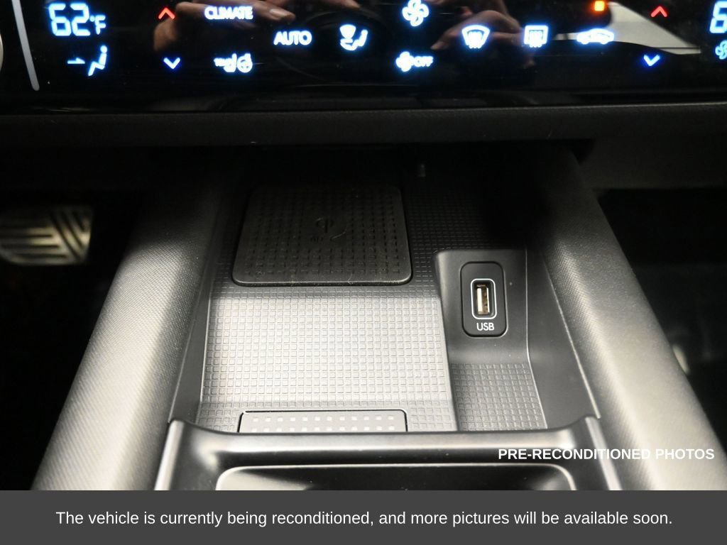 Used 2023 Hyundai Ioniq 6 Limited image 31