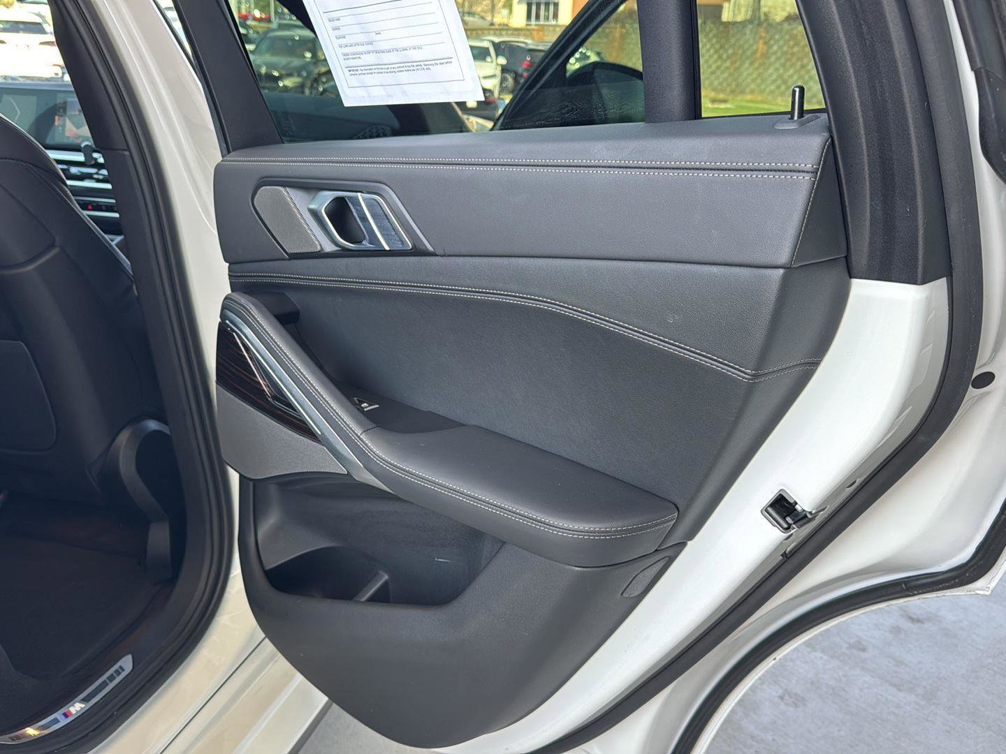 Certified 2024 BMW X6 xDrive40i w/ Premium Package image 13