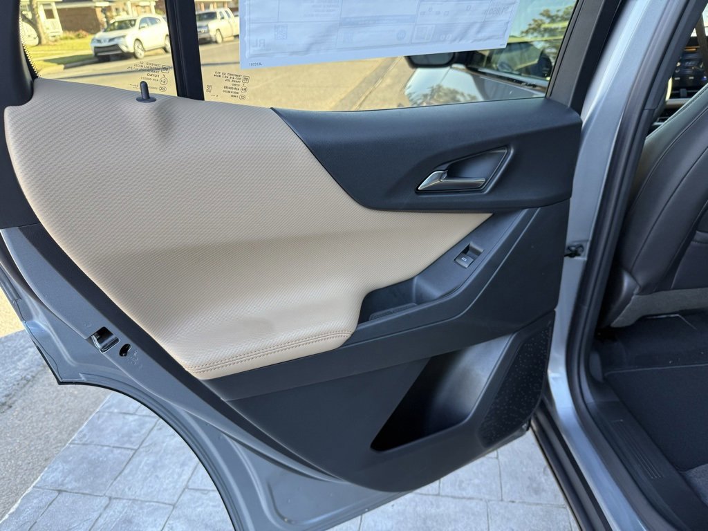 New 2026 Chevrolet Equinox ACTIV w/ Convenience Package III image 43