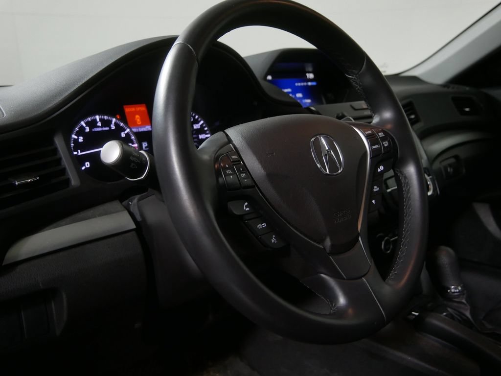 Used 2018 Acura ILX w/ Premium Package FWD image 12