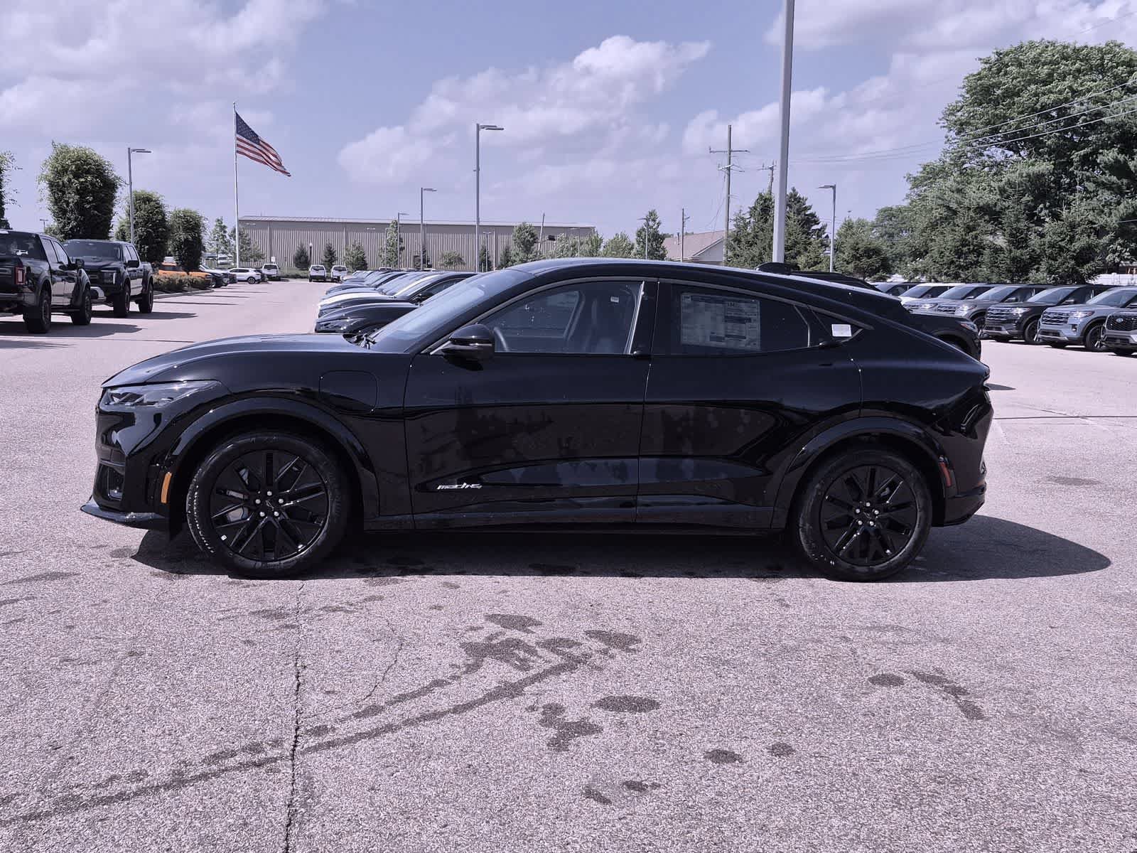 New 2026 Ford Mustang Mach-E Premium w/ Sport Appearance Package AWD/4WD image 5