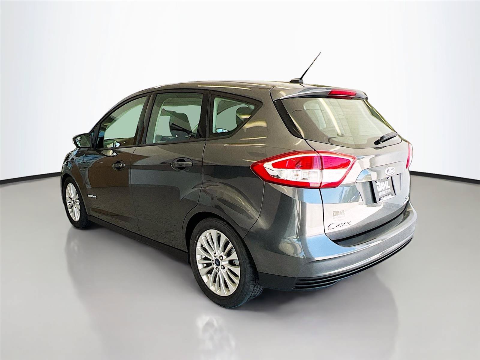 Used 2018 Ford C-MAX SE w/ Cold Weather Package FWD image 10