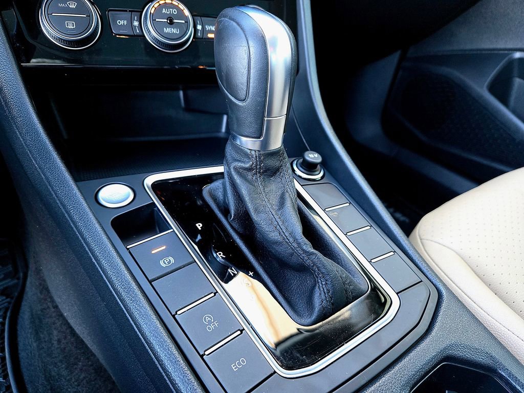 Used 2019 Volkswagen Jetta SE image 18