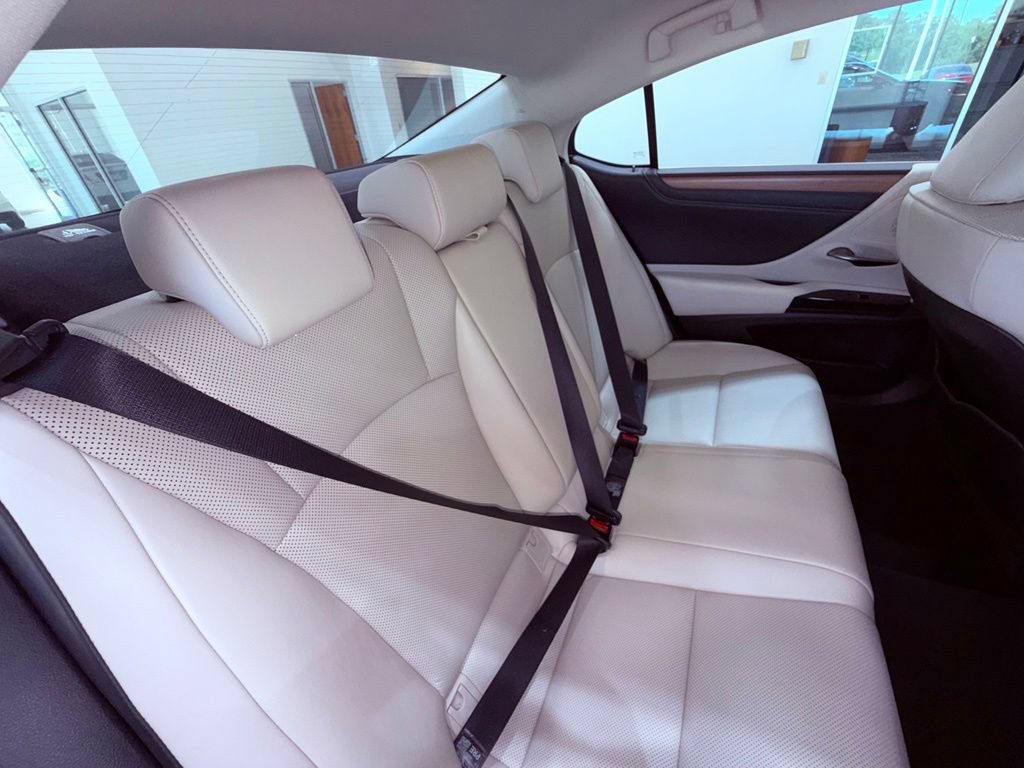 Certified 2023 Lexus ES 350 w/ Premium Package FWD image 14