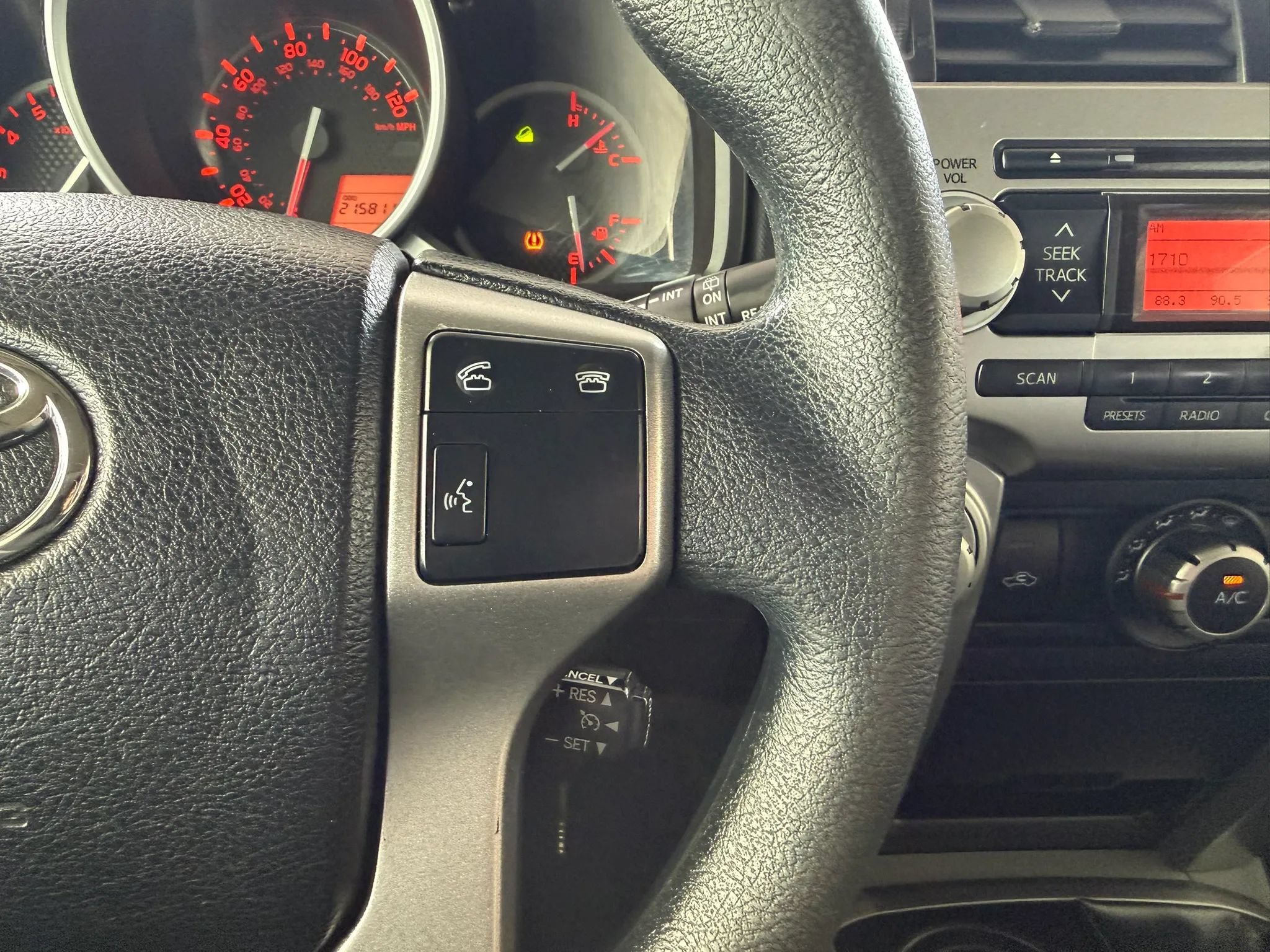 Used 2012 Toyota 4Runner SR5 w/ Convenience Pkg AWD/4WD image 16