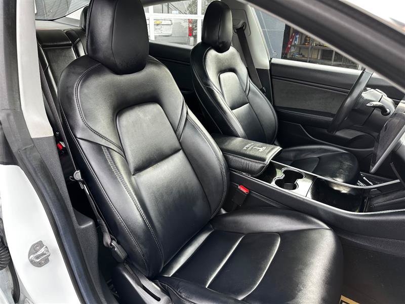 Used 2018 Tesla Model 3 Long Range RWD image 22