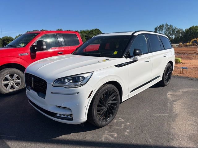 Used 2023 Lincoln Aviator Reserve w/ Equipment Group 201A RWD image 1