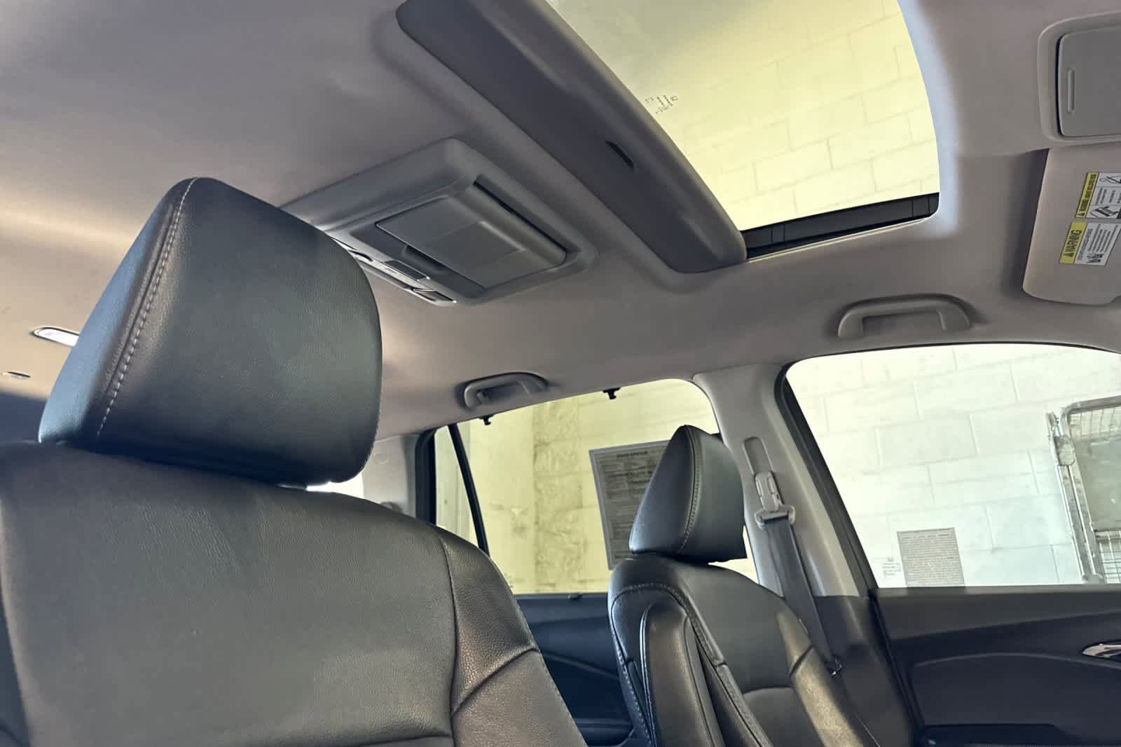 Used 2016 Honda Pilot Touring image 17