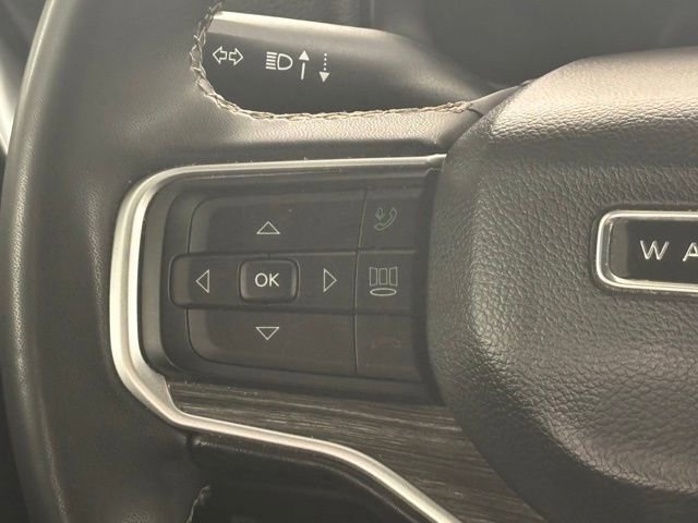 Used 2024 Jeep Wagoneer L Series II w/ Flexible Seating Group image 27