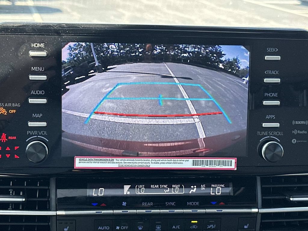 Used 2024 Toyota Sienna XLE FWD image 36