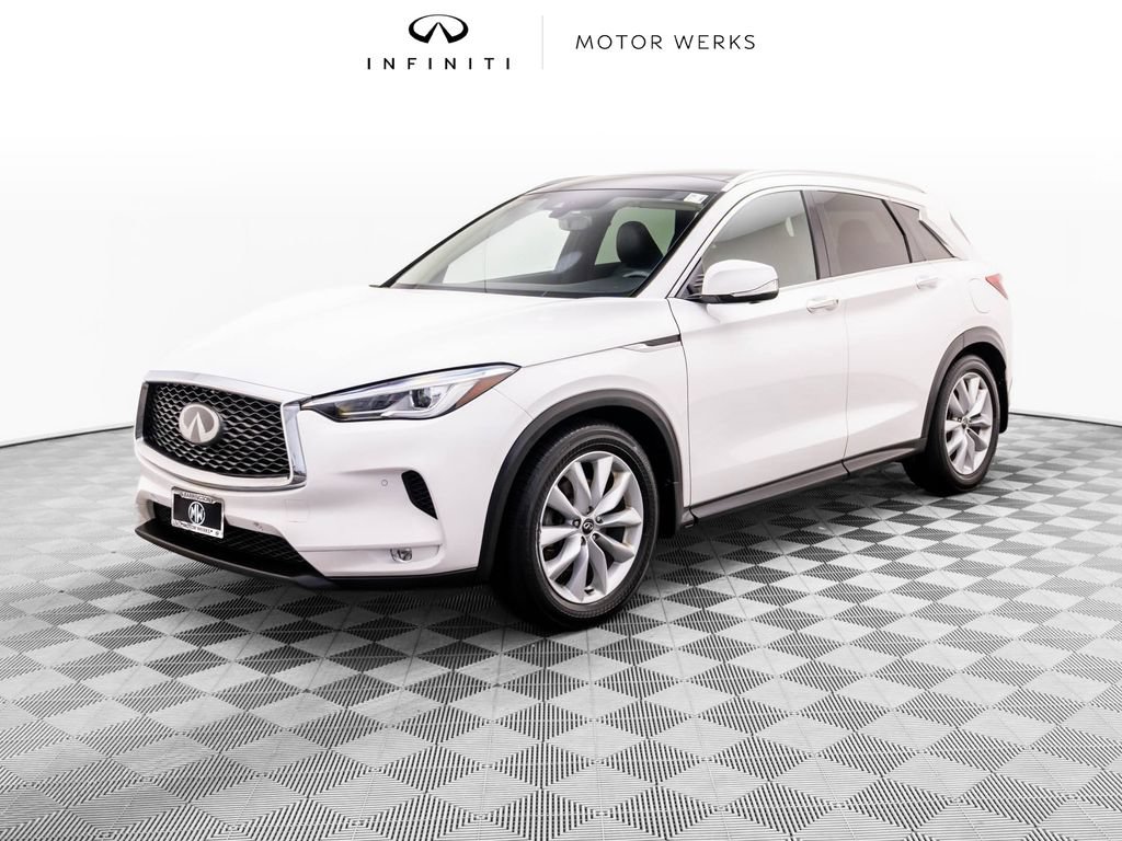 Used 2019 INFINITI QX50 Essential w/ Premium Heat Package AWD/4WD image 1