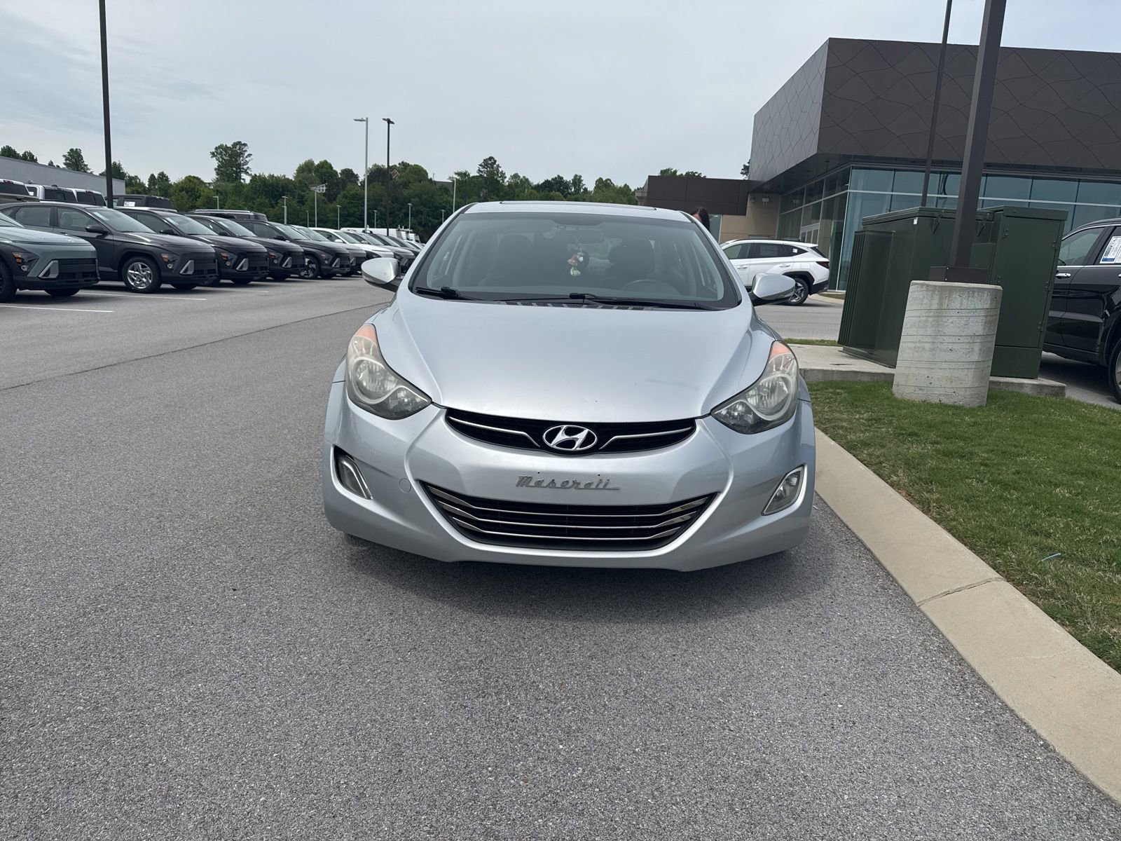Used 2011 Hyundai Elantra Limited FWD image 2