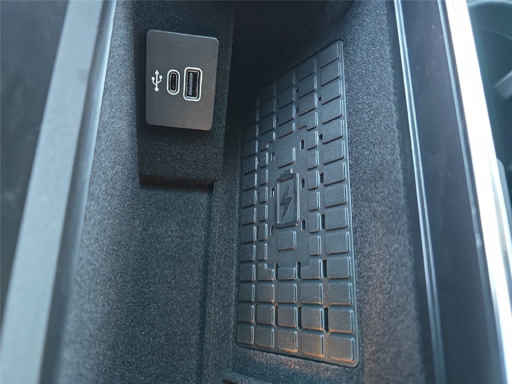 New 2026 Lincoln Navigator Reserve AWD/4WD image 21