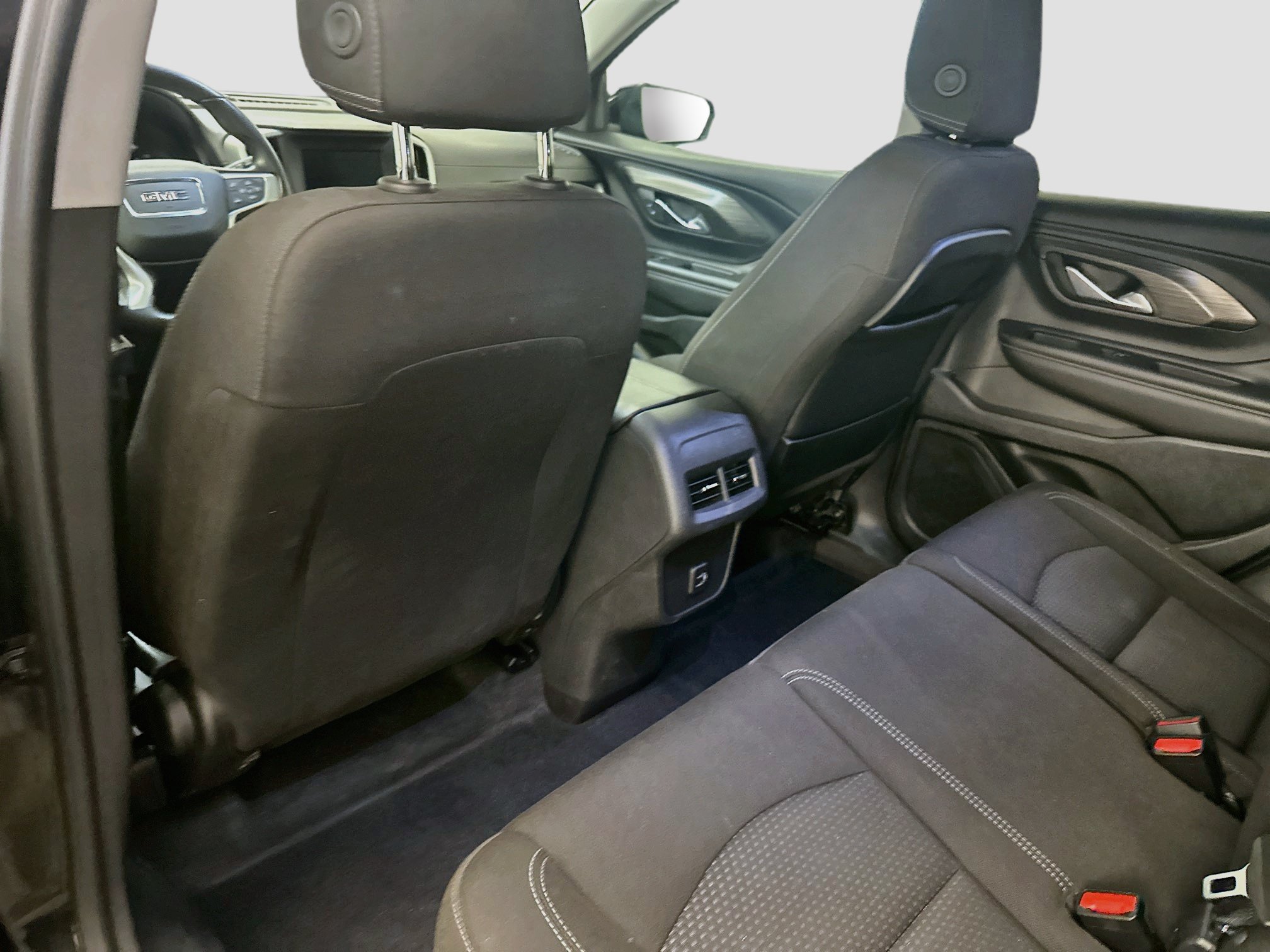 Used 2024 GMC Terrain SLE AWD/4WD image 28
