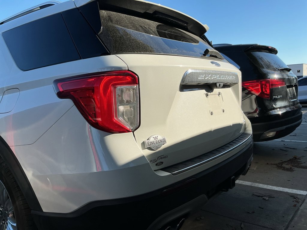 Used 2021 Ford Explorer King Ranch w/ Premium Technology Package AWD/4WD image 9