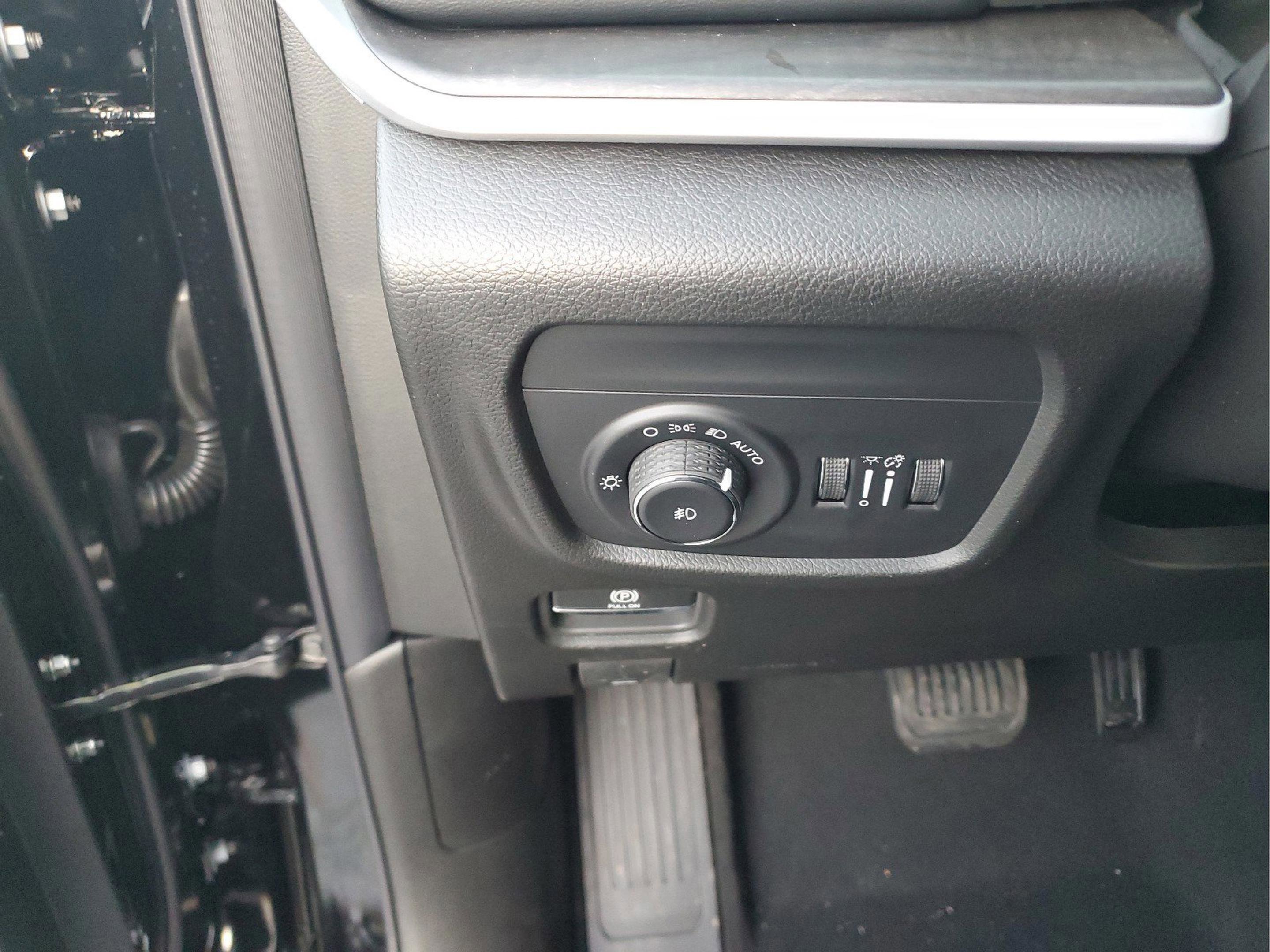 Certified 2026 Jeep Grand Cherokee Limited AWD/4WD image 30