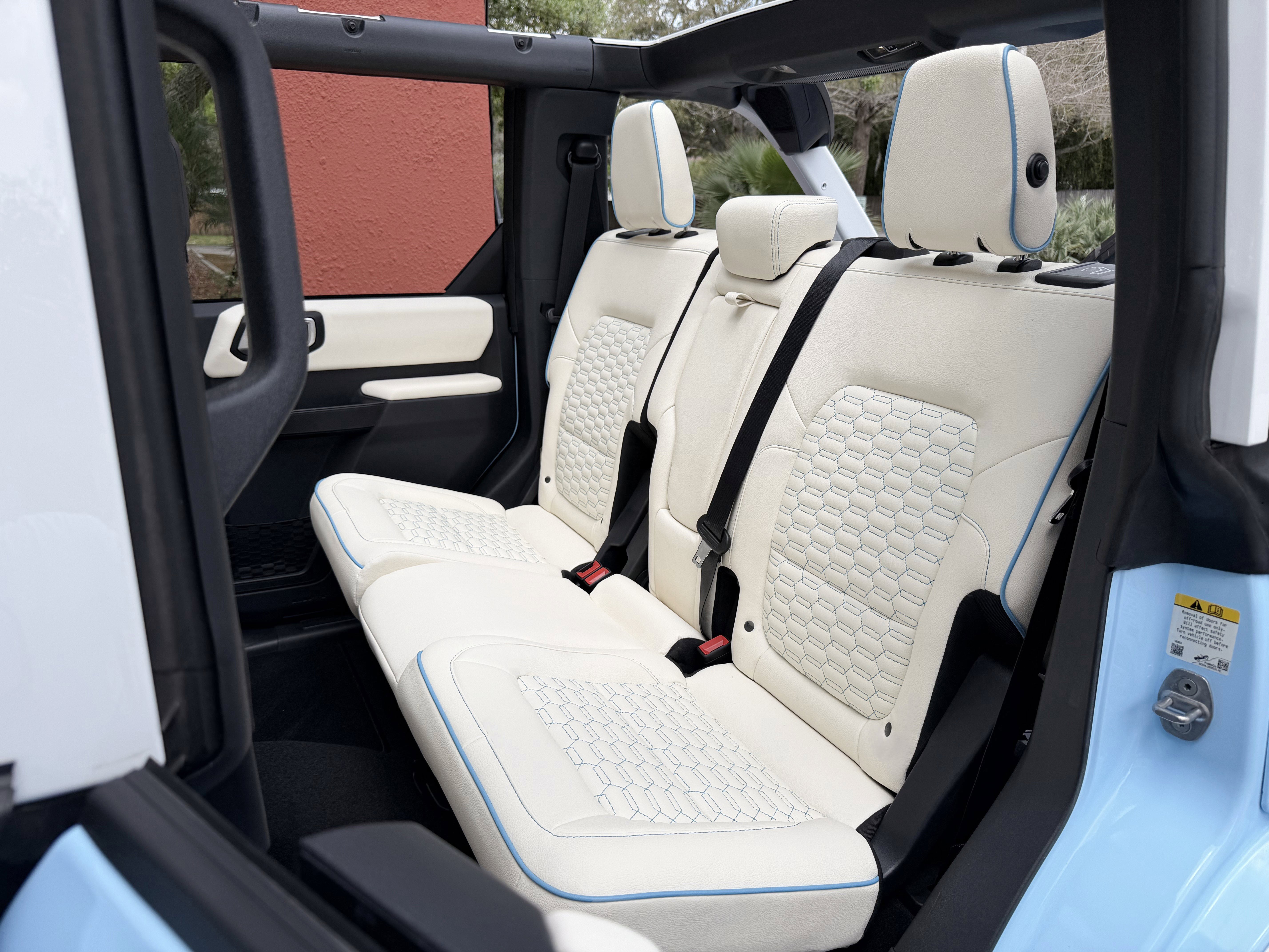 Used 2025 Ford Bronco Outer Banks AWD/4WD image 27