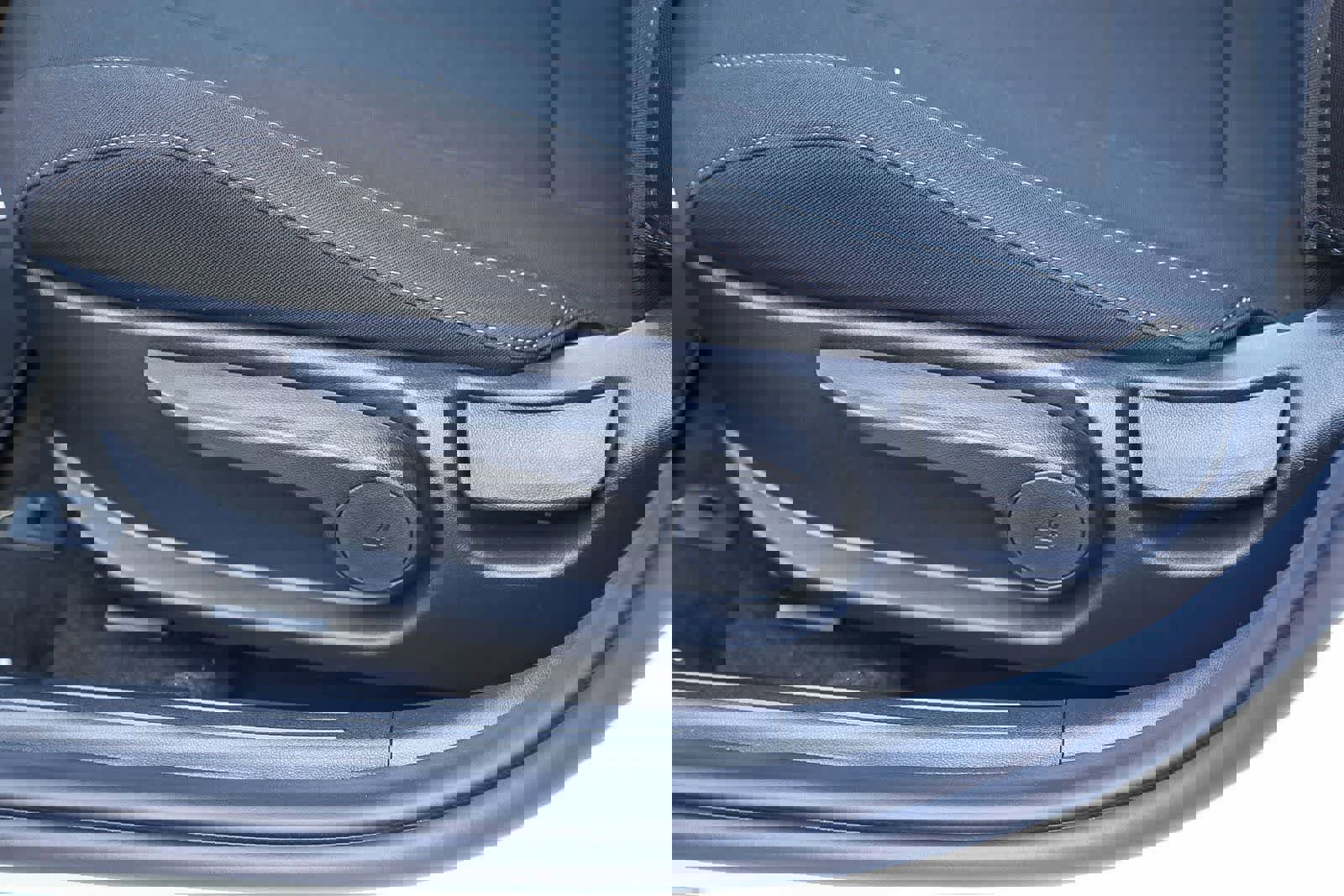 New 2026 Hyundai Elantra Sport image 23