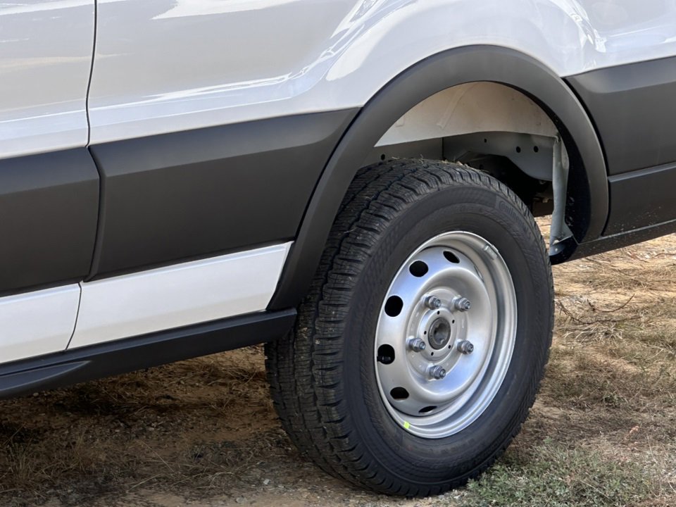 New 2026 Ford Transit 250 148 Medium Roof w/ Load Area Protection Package image 5