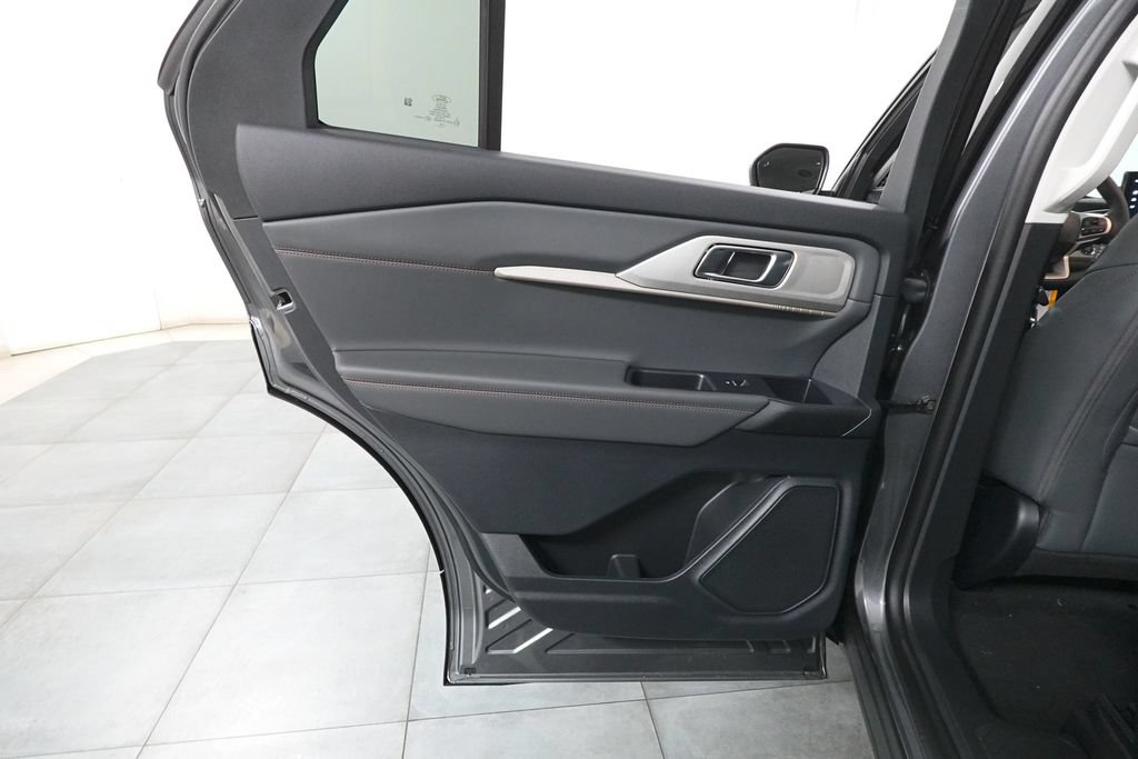 New 2026 Ford Explorer Active w/ Active Comfort Package AWD/4WD image 26
