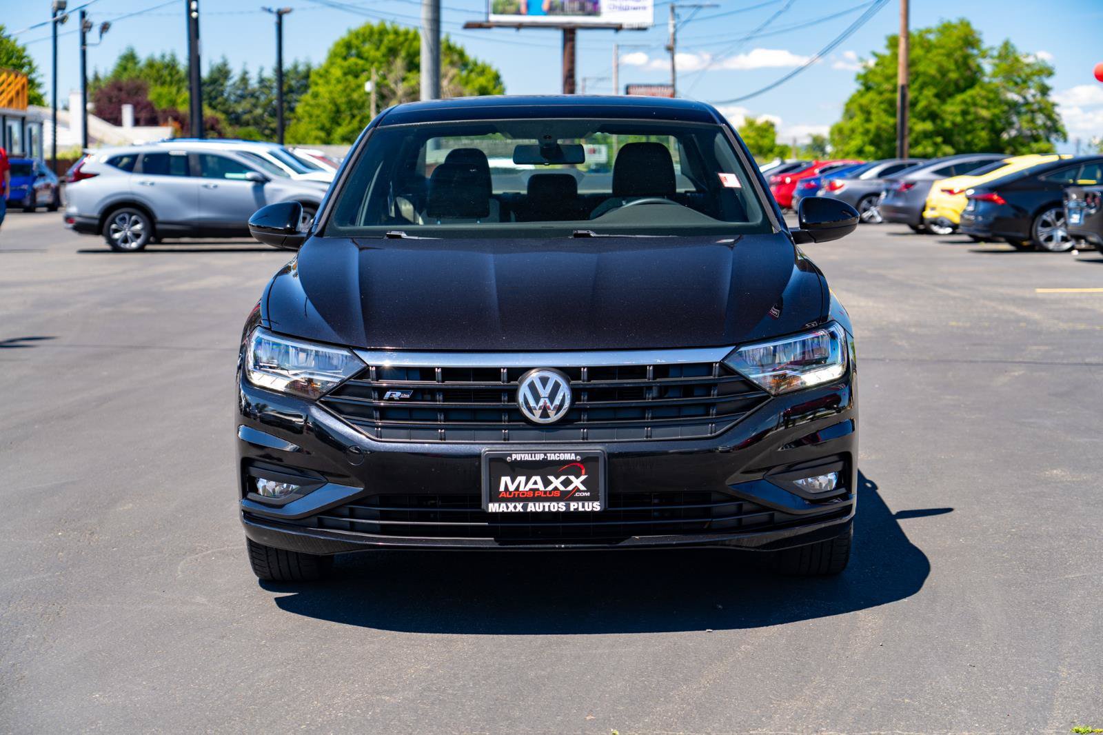 Used 2019 Volkswagen Jetta R-Line FWD image 3